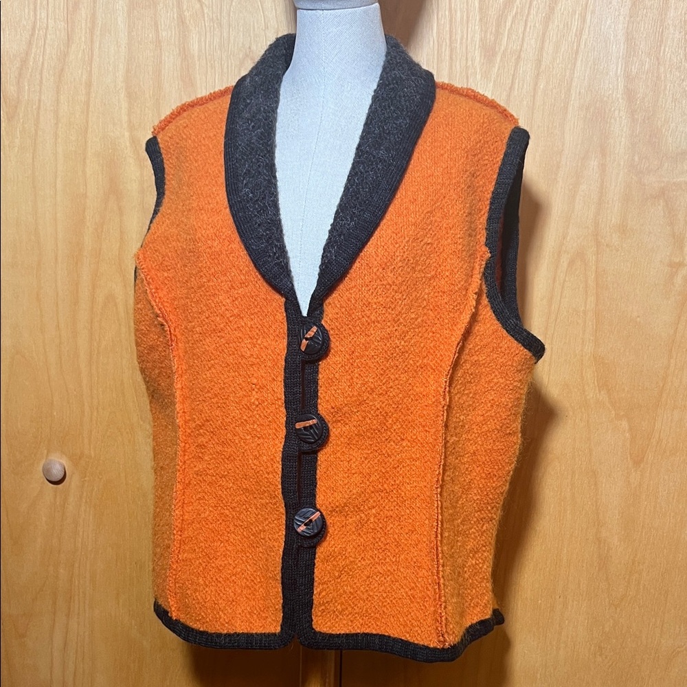 Hand knit Vest - Picture 2 of 13